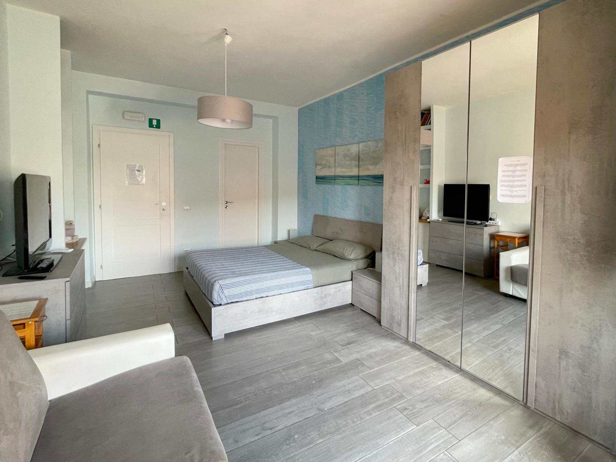 Bibbi'S House San Lorenzo Рим Екстер'єр фото