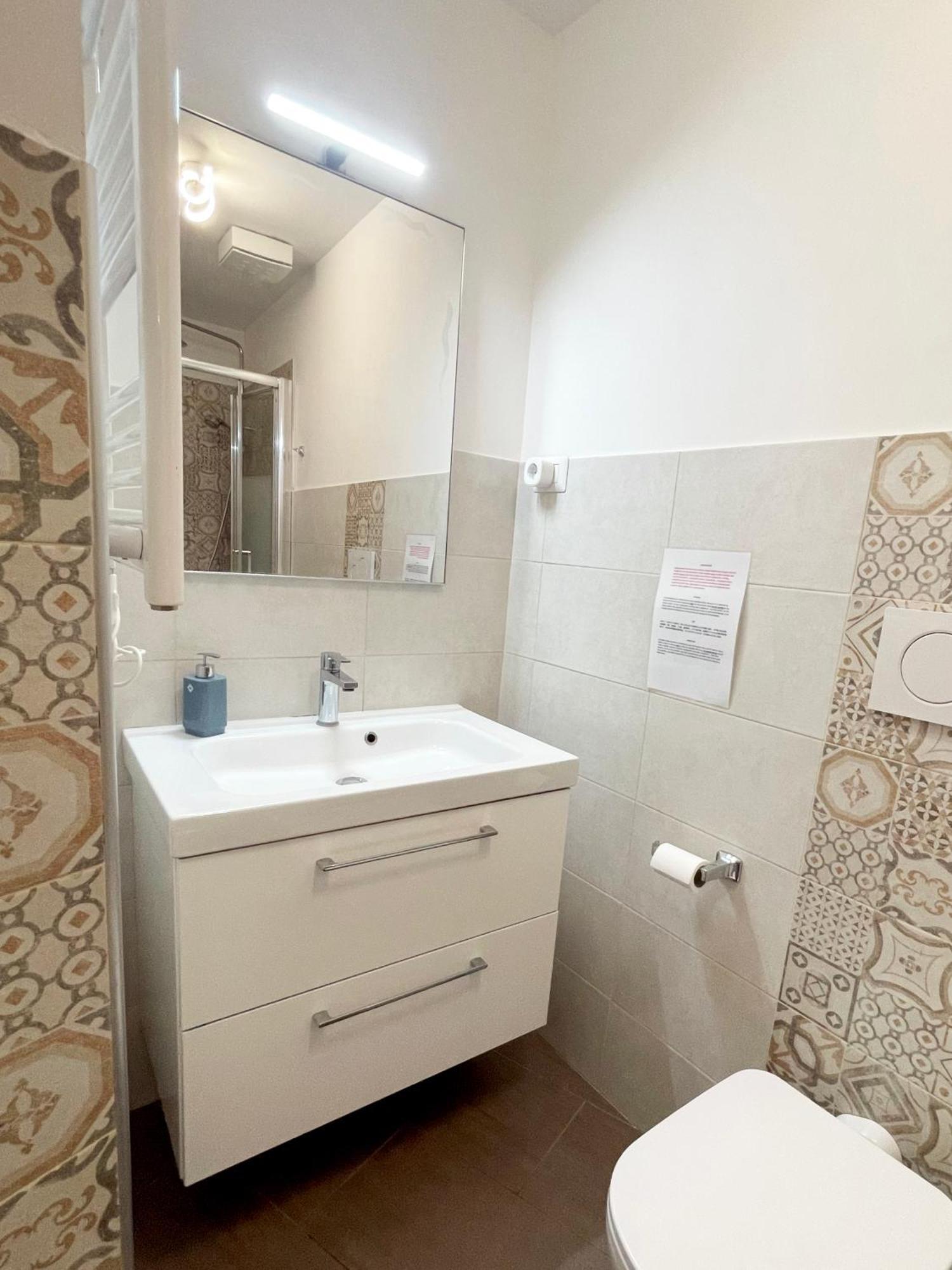 Bibbi'S House San Lorenzo Рим Екстер'єр фото